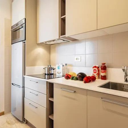 Апартаменты Contempora - Elvezia Park - 2bed, 1baths Overlooking The Park - E32