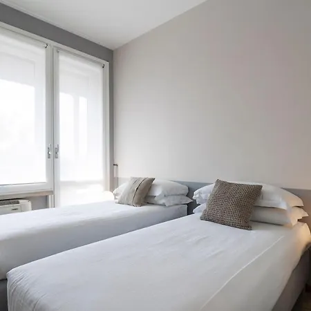 Contempora - Elvezia Park - 2bed, 1baths Overlooking The Park - E32